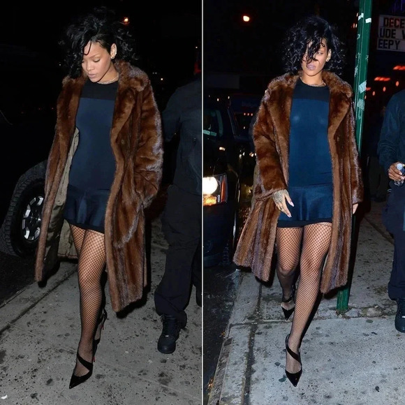 ISABEL MARANT WOOL-navy stretch fitted dress with grey sleeves. Peplum bottom - Picture 6 of 6